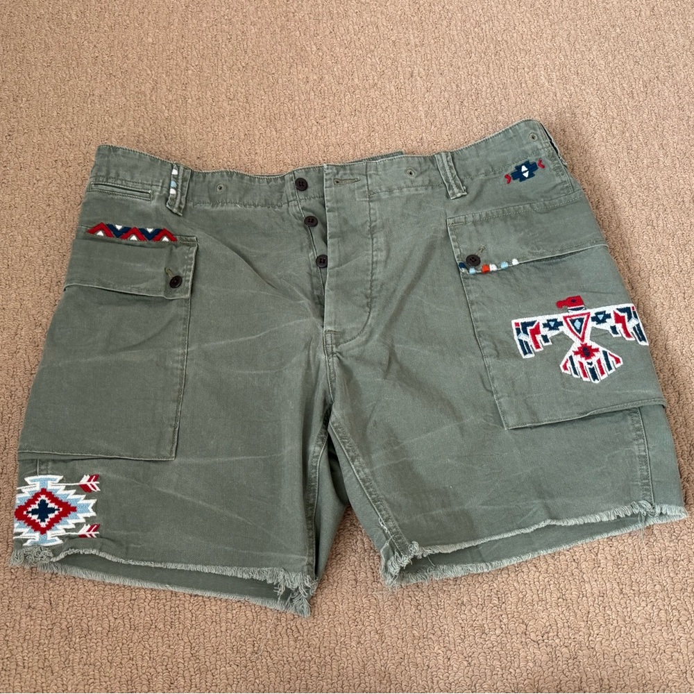 Polo Ralph Lauren Utility men’s 40 khaki  Cargo Shorts with Aztec Embroidery